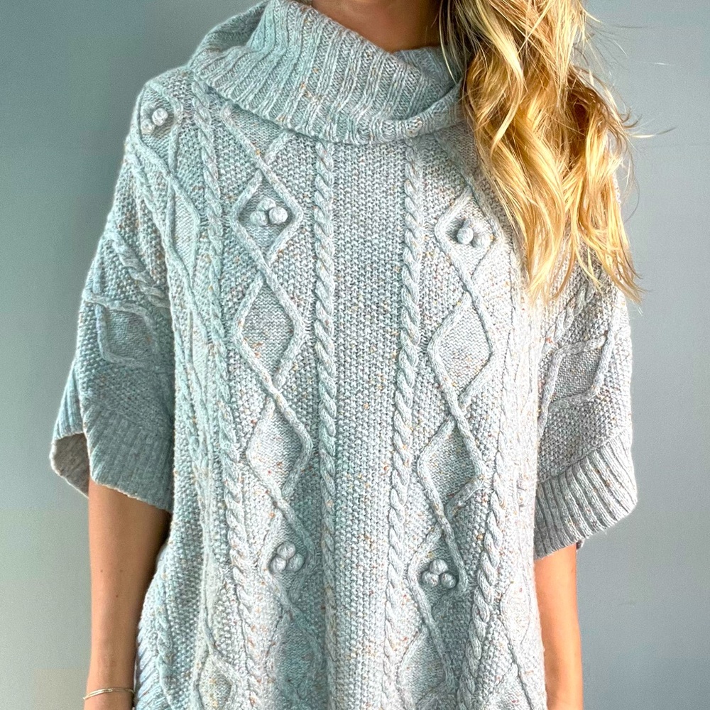 TALBOTS Cotton Wool Nylon Blend Pullover Turtleneck Cable Knit Sweater Cape